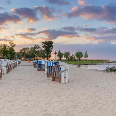 Ferienwohnung Alte Feuerwehr Ueckermünde Buitenkant foto